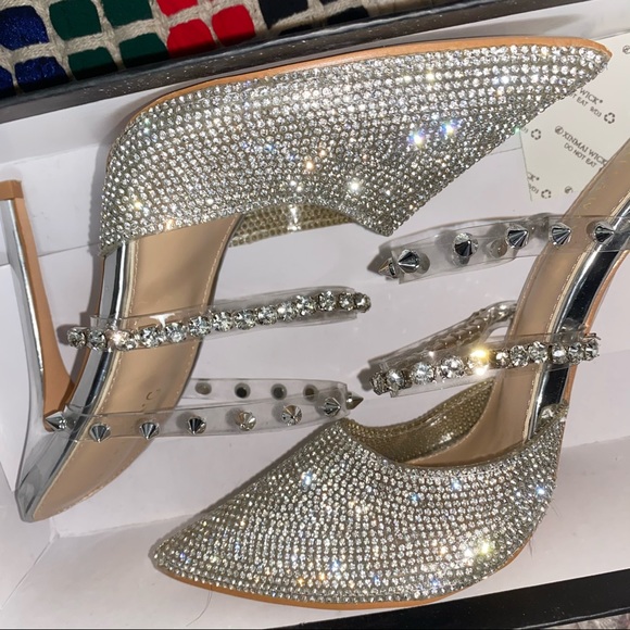 SOLD Azalea Cinderella rhinestone crystal heels - Picture 3 of 9